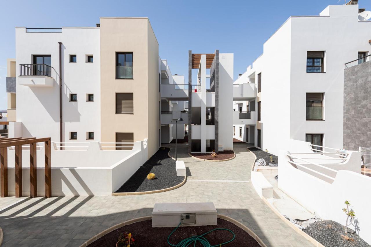 Homeforguest Apartamento En Residencia De Lujo Con Terraza Y Piscina La Guirra Exterior photo